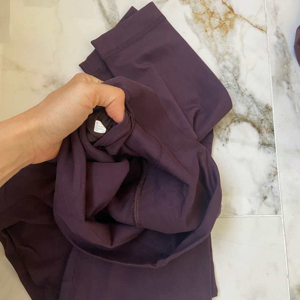 Lululemon align super high rise  black plum Leggings - Picture 5 of 6